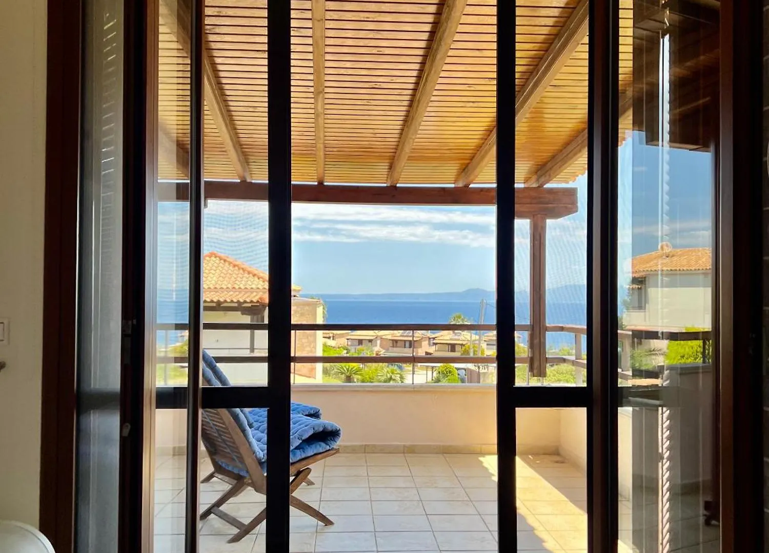 Villa Thea, Afytos
